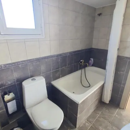 Wsd Artemis Luxury 4bedroom Holiday With Balcony And Private Parking *